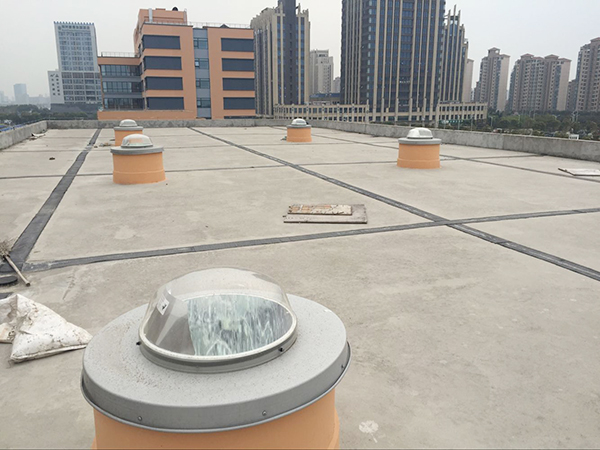 久齡公寓自然光照明