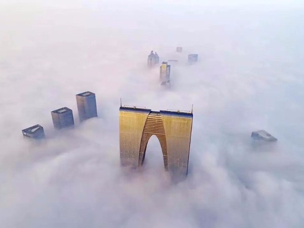 在霧霾天，讓索樂圖光導照明系統(tǒng)為人們的健康“保駕護航”