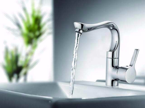 學校的生活用水管道結垢用什么除垢儀，心日源給你答案