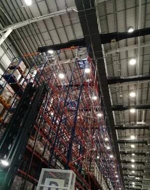 葛蘭素史克制藥導光管照明系統