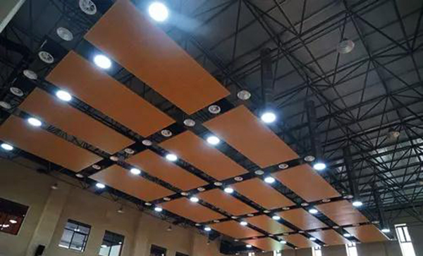 導(dǎo)光管采光系統(tǒng)在學(xué)校的應(yīng)用北美高級中學(xué)