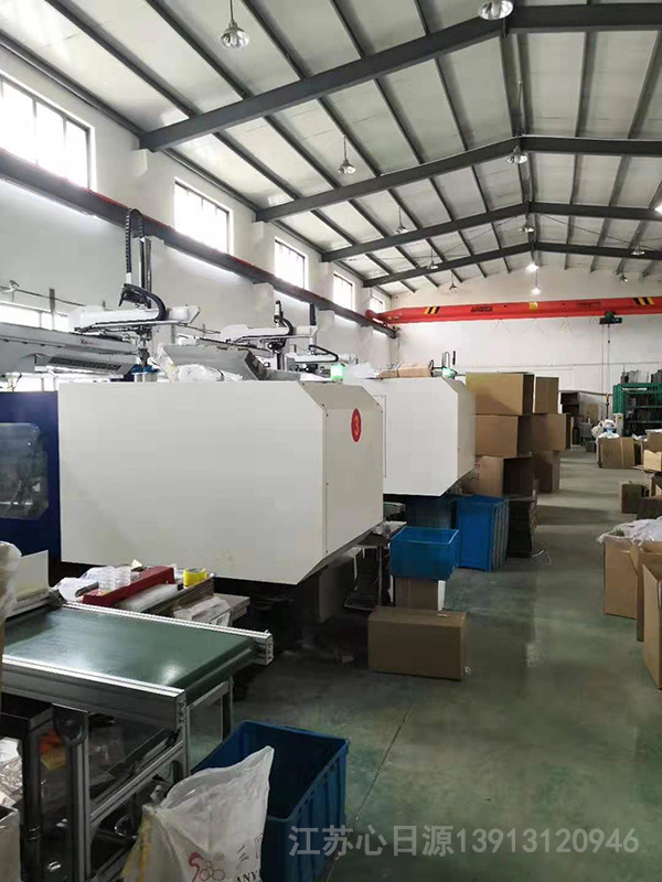 注塑機水垢清洗注塑車間